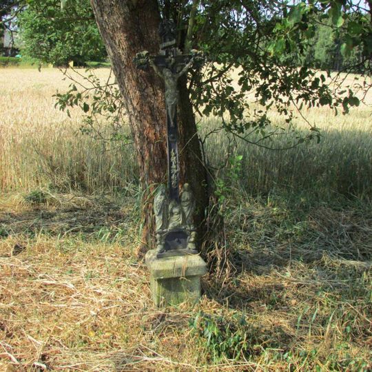 Kříž jižně od Dubovic