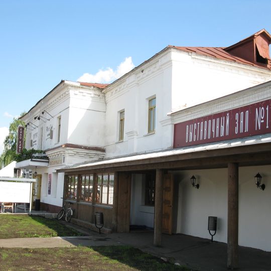 Нижние торговые ряды