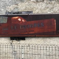 Ghost sign Le Progrès
