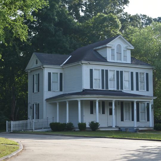 Chamberlain-Hunt Academy