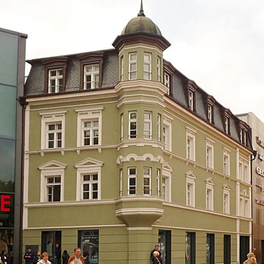 Büro- und Verwaltungsgebäude, sogenanntes Resch-Haus, eingebunden in die neue Stadtgalerie Passau