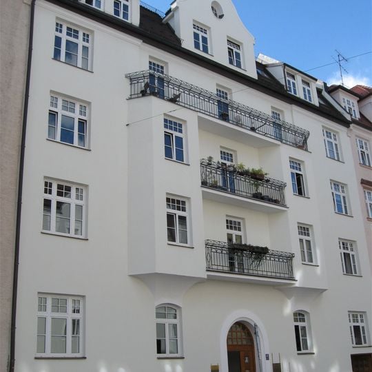 Lucile-Grahn-Straße 41