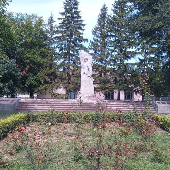World War II memorial in Vorniceni, Strășeni