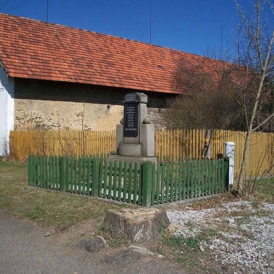 Pomník padlým v Kaceřově