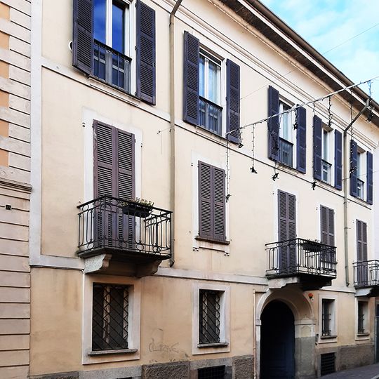 Corso Ettore Archinti 19