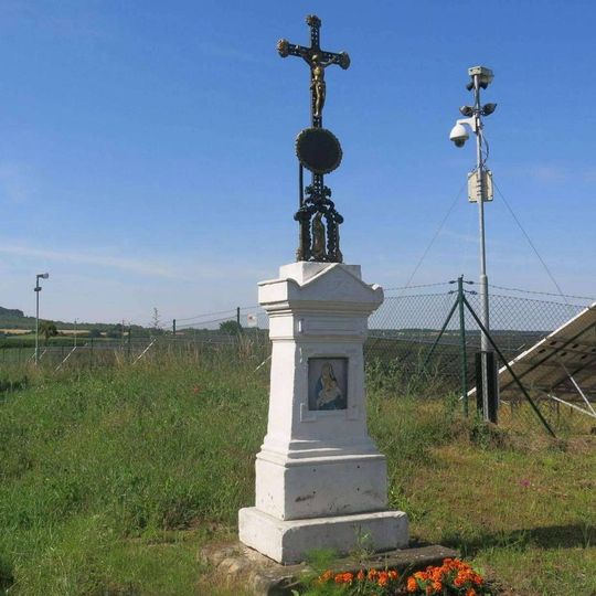 Kříž u silnice na jižním okraji Mastířovic