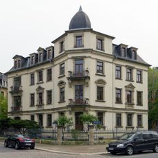 Rosa-Menzer-Straße 28
