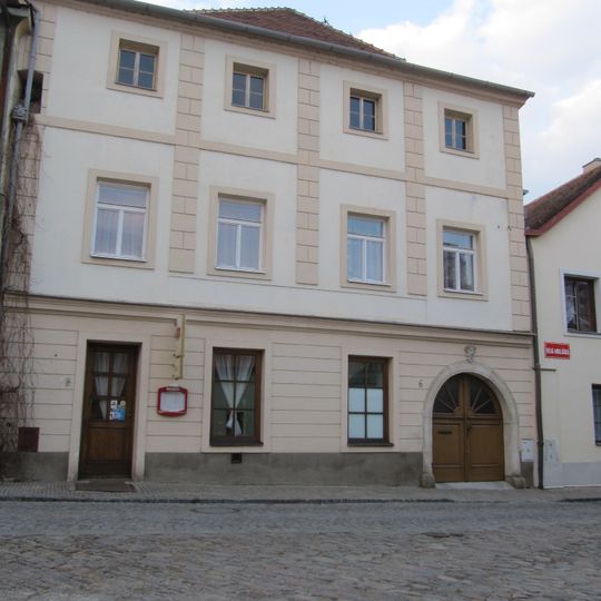 Mikulášské náměstí 6