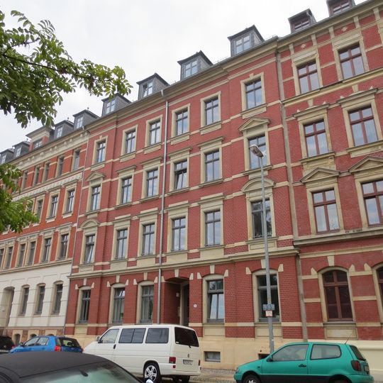 Mietshaus in geschlossener Bebauung Arndtstraße 10