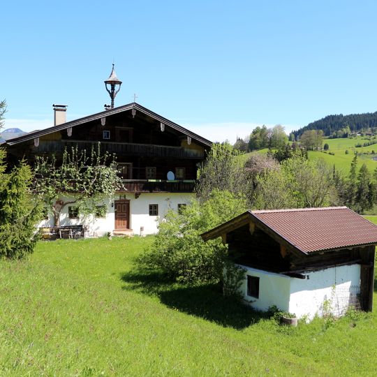 Bauernhaus und Backofen, Boar