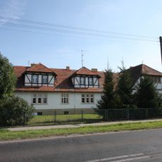 Dom zarządcy i czworak, ob. dom mieszkalny