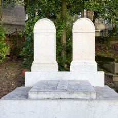 Grave of Montgenet
