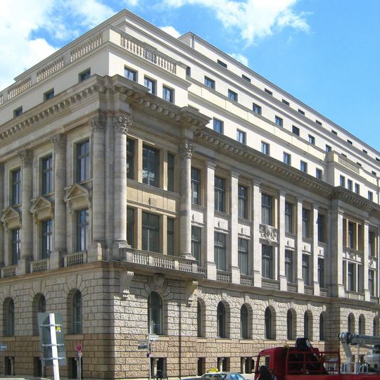 Pommersche Hypotheken-Aktienbank & Immobilien-Verkehrsbank