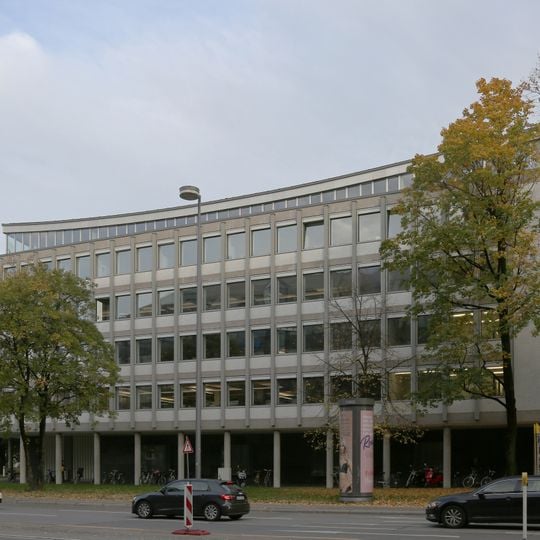 Büro- und Verwaltungsgebäude