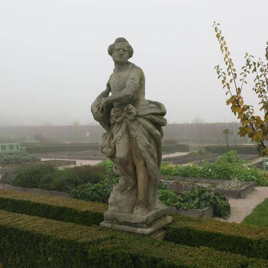 Socha alegorie živlů v zahradě špitálu v Kuksu