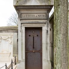 Grave of Dufour de Montor