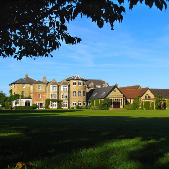 Summer Fields School