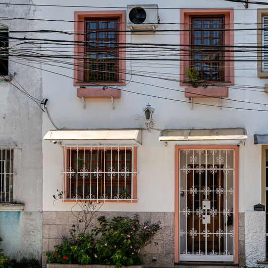 Imóvel à Rua Manuel de Paiva, nº 323