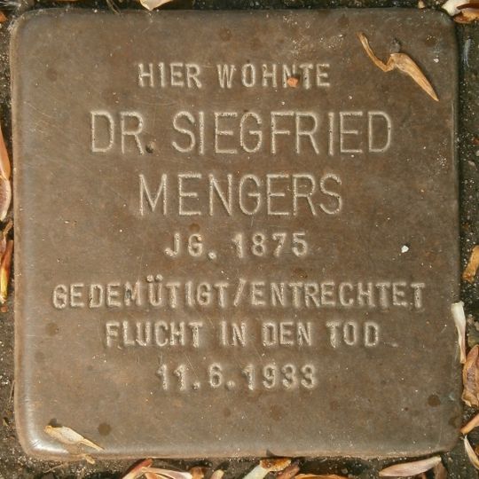 Stolperstein en memoria de Siegfried Mengers