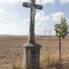 Kříž východně od Horního Újezdu