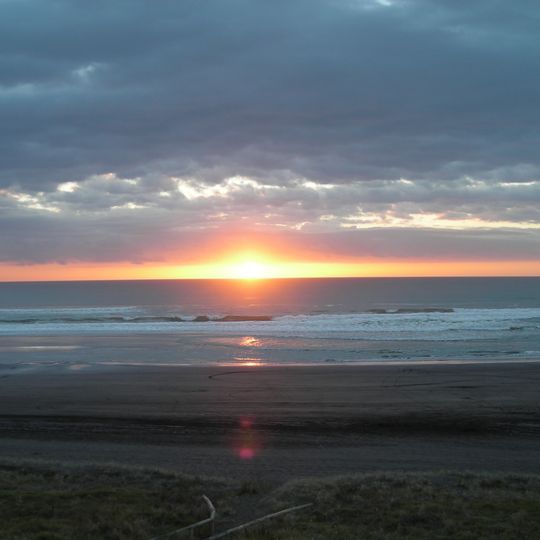Kariotahi Beach