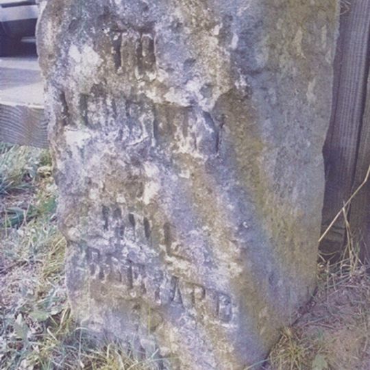 Milestone At National Grid Refernce So 7070 3911