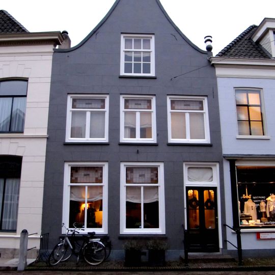 Kerkstraat 42, Zaltbommel