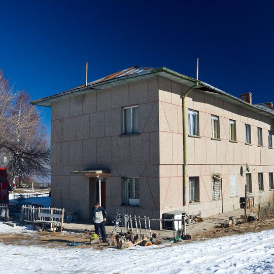 Kongur hut