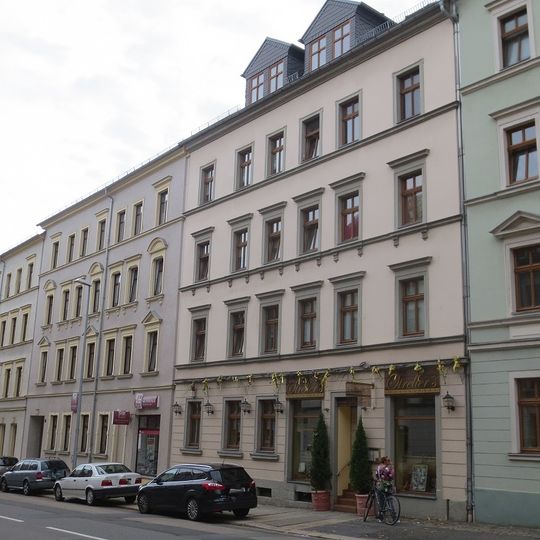 Mietshaus in geschlossener Bebauung Bergstraße 69