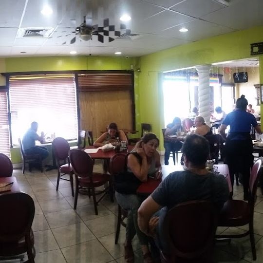 La Calenita Restaurant & Bakery