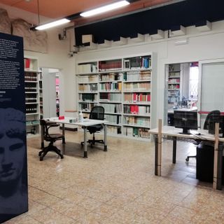 Biblioteca del museo civico archeologico di Bologna