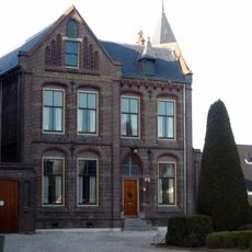 Pastorie van de Petrus en Pauluskerk