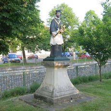 Socha svatého Jana Nepomuckého v Nádražní ulici v Klatovech