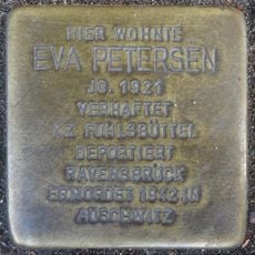Stolperstein en memoria de Eva Petersen
