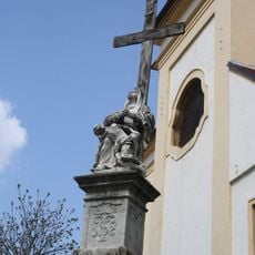 Kříž s Madonou a dítětem v Náměšti nad Oslavou