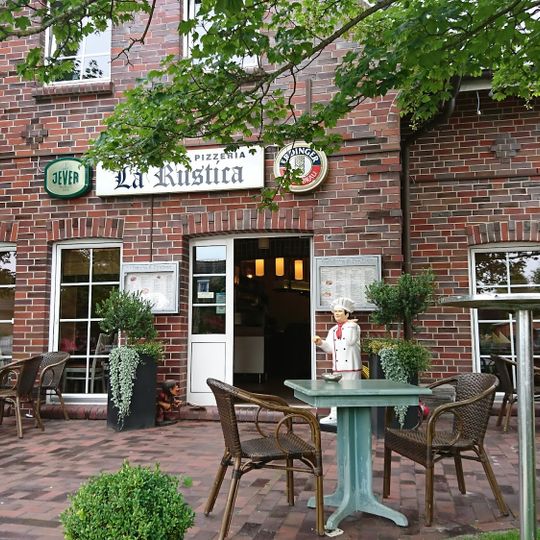 La Rustica Pizzeria