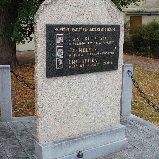 Pomník obětem komunistického teroru v Lukově