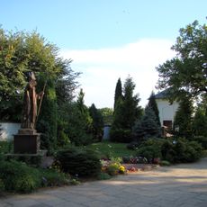 Cmentarz przykościelny