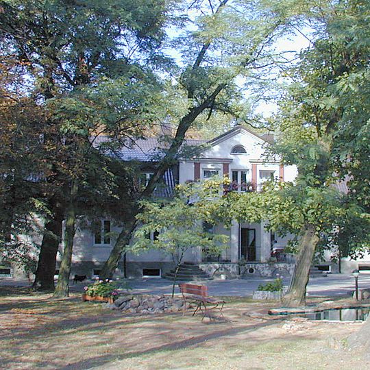 Manor in Kębliny