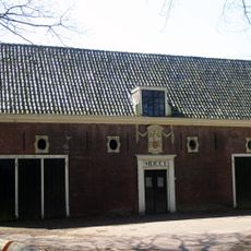 Ter Horst: koetshuis met oranjerie