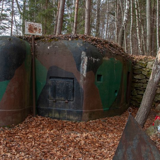 H-33/21/B2-100 light pillbox