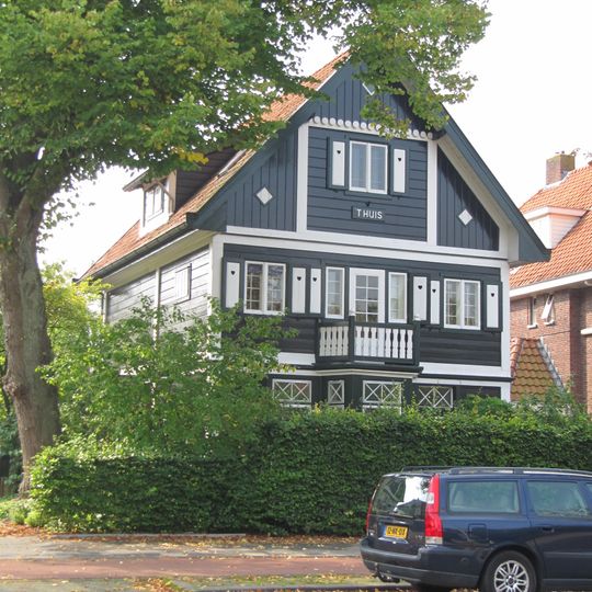 Villa in houtskeletbouw in Chaletstijl