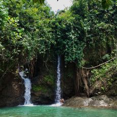 Air Terjun Leses