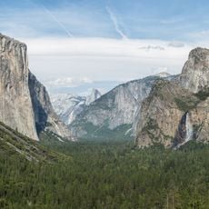 Tunnel View