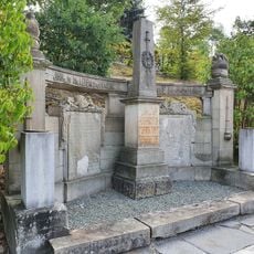 Denkmal für die Gefallenen des 1. Weltkrieges Dorfstraße 39 (gegenüber)