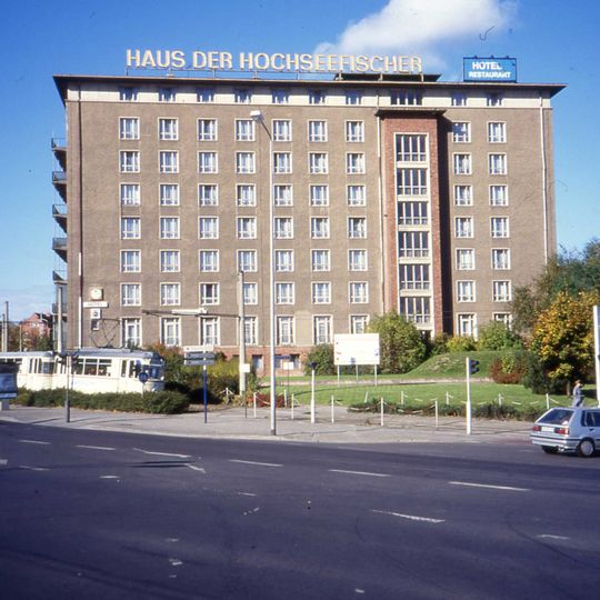 Holbeinplatz 14