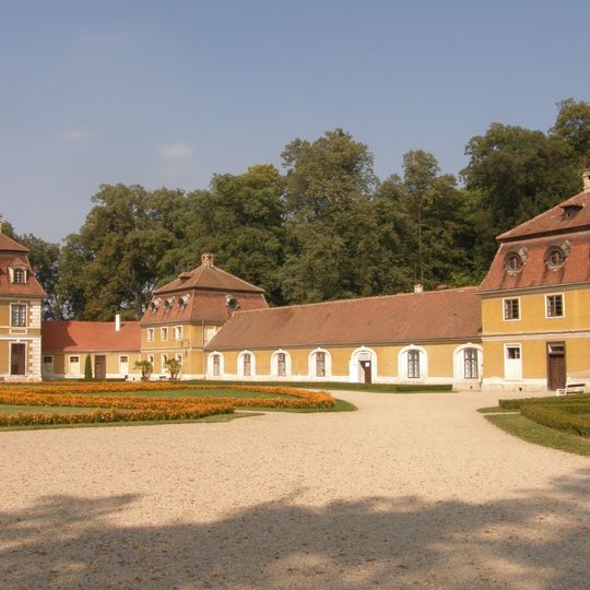 Severní hospodářské křídlo zámku Rájec nad Svitavou