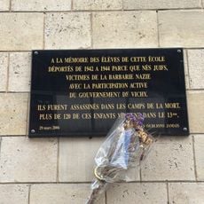 À la Mémoire des Élèves de cette École