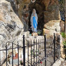 Statue, wayside shrine, Work of art, Catholic church building