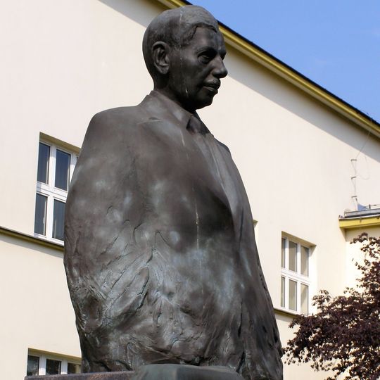 Eugeniusz Kwiatkowski monument in Tarnów